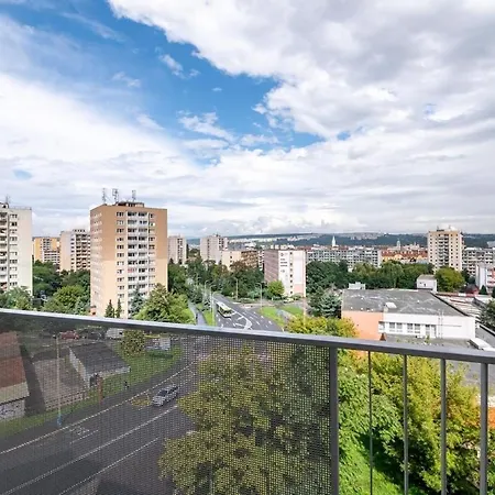 Апартаменты Azizi, Private Parking Garage Free, 5 Min Peso Do Centra